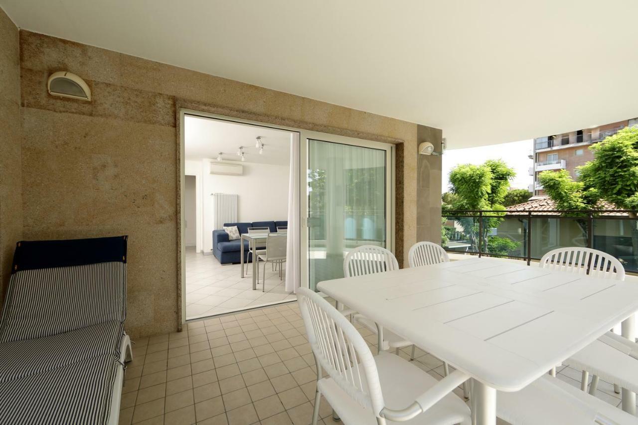 Skyresidence Lignano Sabbiadoro Exterior foto